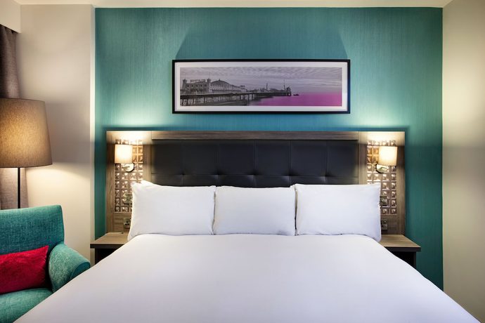Imagen de la habitación del Hotel Leonardo Hotel Brighton. Foto 3