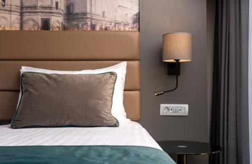 Imagen de la habitación del Hotel Leonardo Hotel Bucharest City Center. Foto 19