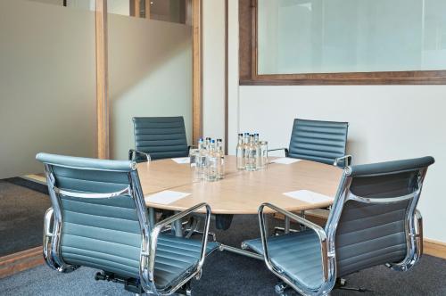 Imagen general del Hotel Leonardo Hotel Cheltenham. Foto 7