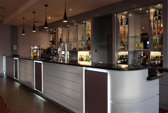 Imagen del bar/restaurante del Hotel Leonardo Hotel Leeds. Foto 4