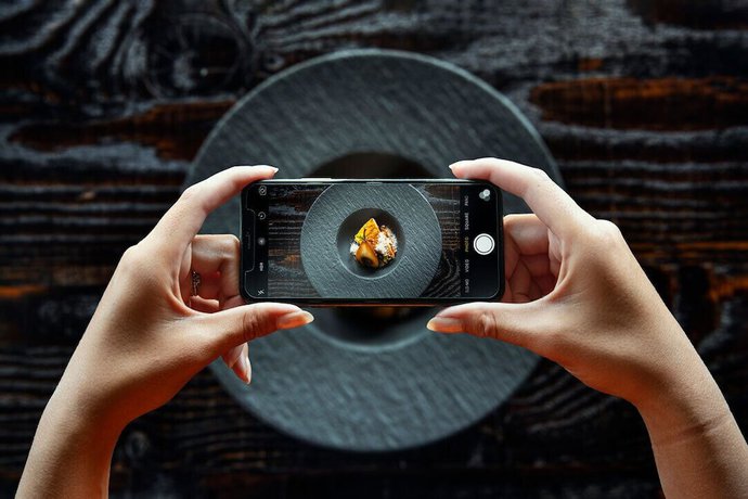 Imagen del bar/restaurante del Hotel Leonardo IJmuiden Seaport Beach. Foto 5