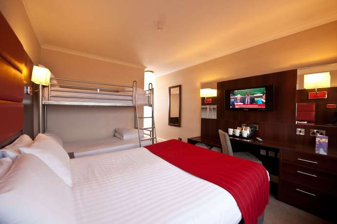 Imagen de la habitación del Hotel Leonardo Inn Glasgow West End. Foto 14