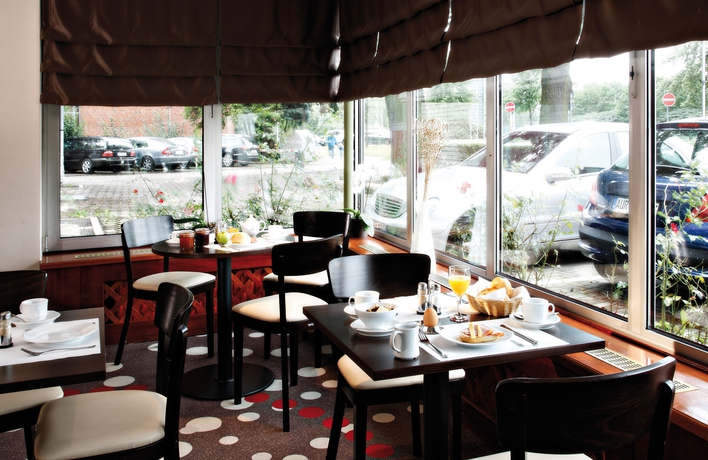 Imagen del bar/restaurante del Hotel Leonardo Inn Hamburg Airport. Foto 4