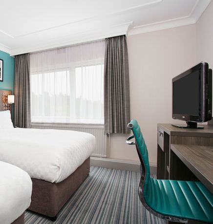 Imagen de la habitación del Hotel Leonardo Inverness. Foto 6