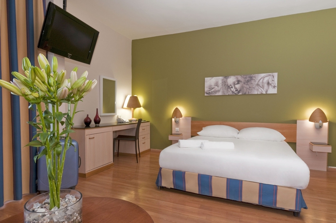 Imagen de la habitación del Hotel Leonardo Jerusalem. Foto 10