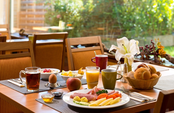 Imagen del bar/restaurante del Hotel Leonardo Karlsruhe. Foto 4