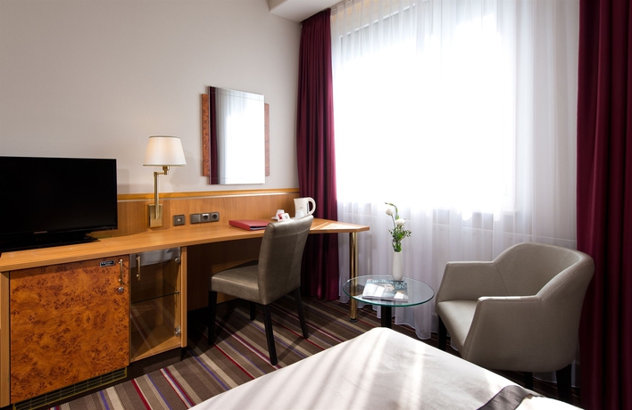 Imagen de la habitación del Hotel Leonardo Karlsruhe. Foto 10