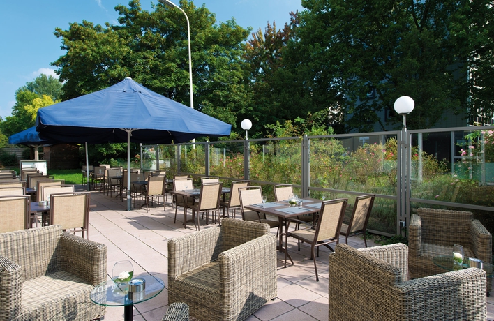 Imagen de los exteriores del Hotel Leonardo Karlsruhe. Foto 14