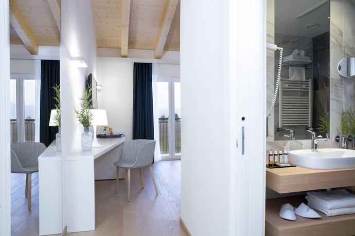 Imagen de la habitación del Hotel Leonardo Lago Di Garda – Wellness and Spa. Foto 16