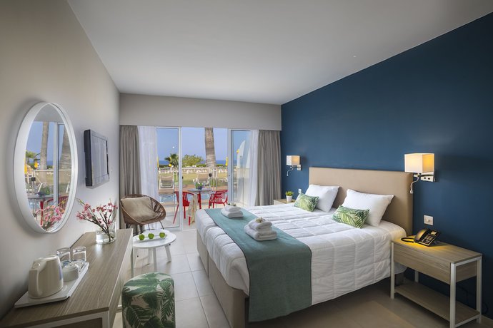 Imagen de la habitación del Hotel Leonardo Laura Beach and Splash Resort. Foto 7