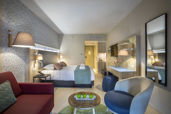 Imagen de la habitación del Hotel Leonardo Laura Beach and Splash Resort. Foto 13