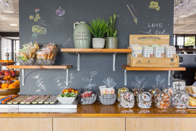 Imagen del bar/restaurante del Hotel Leonardo Lelystad City Center. Foto 2