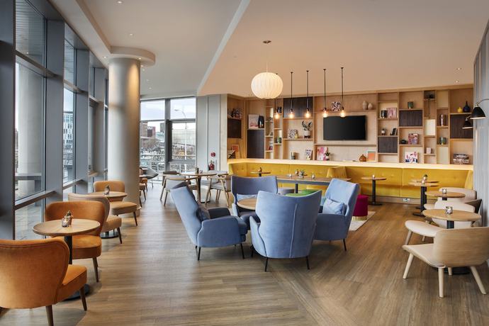 Imagen del bar/restaurante del Hotel Leonardo Liverpool. Foto 6