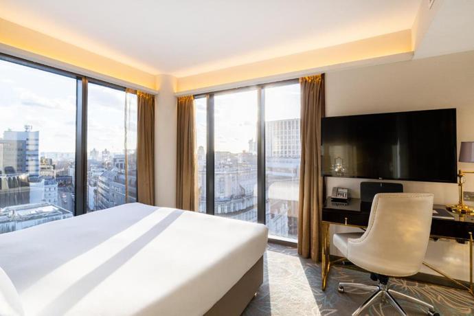 Imagen de la habitación del Hotel Leonardo London Aldgate. Foto 4