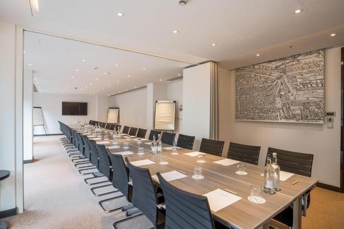 Imagen de los interiores del Hotel Leonardo London Aldgate. Foto 12