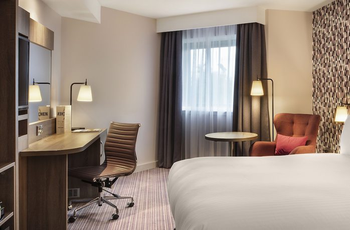 Imagen de la habitación del Hotel Leonardo London Heathrow Airport. Foto 12