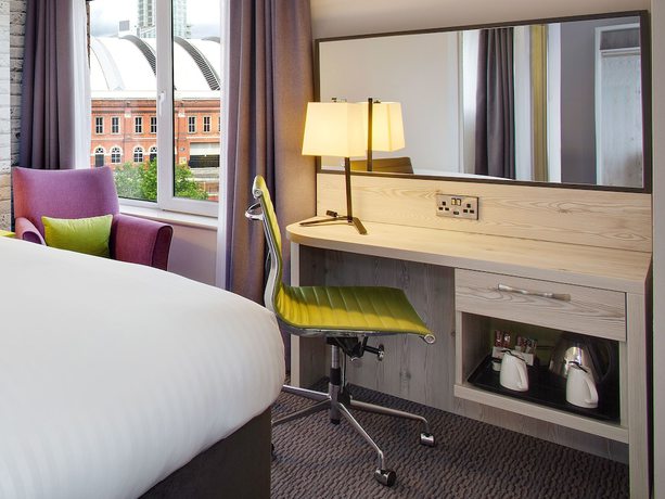 Imagen de la habitación del Hotel Leonardo Manchester Central. Foto 6