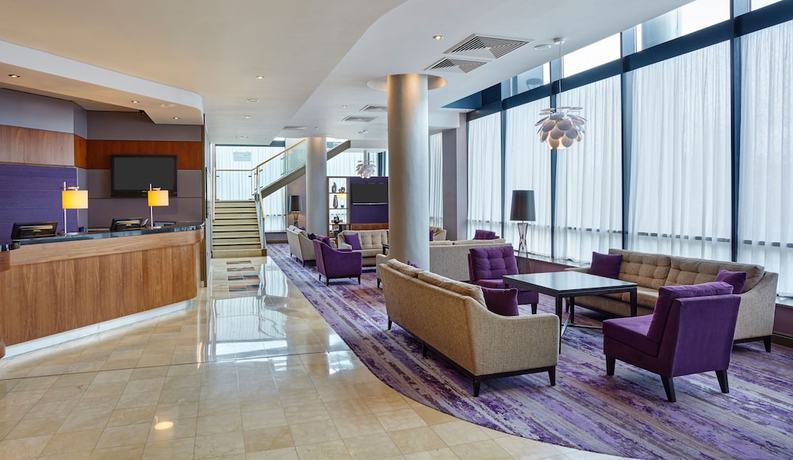 Imagen de los interiores del Hotel Leonardo Milton Keynes. Foto 7