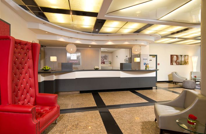 Imagen de los interiores del Hotel Leonardo Munich Arabellapark. Foto 20