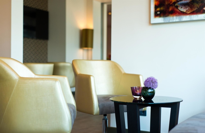 Imagen del bar/restaurante del Hotel Leonardo Munich City Olympiapark. Foto 6