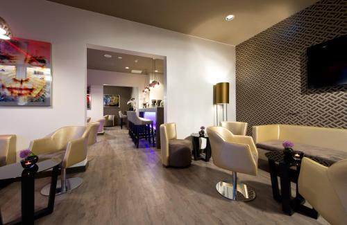 Imagen del bar/restaurante del Hotel Leonardo Munich City Olympiapark. Foto 8