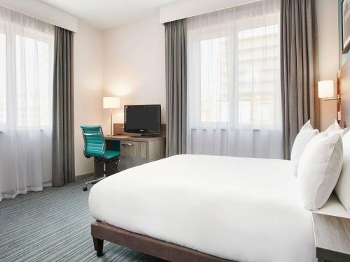 Imagen de la habitación del Hotel Leonardo Nottingham. Foto 20