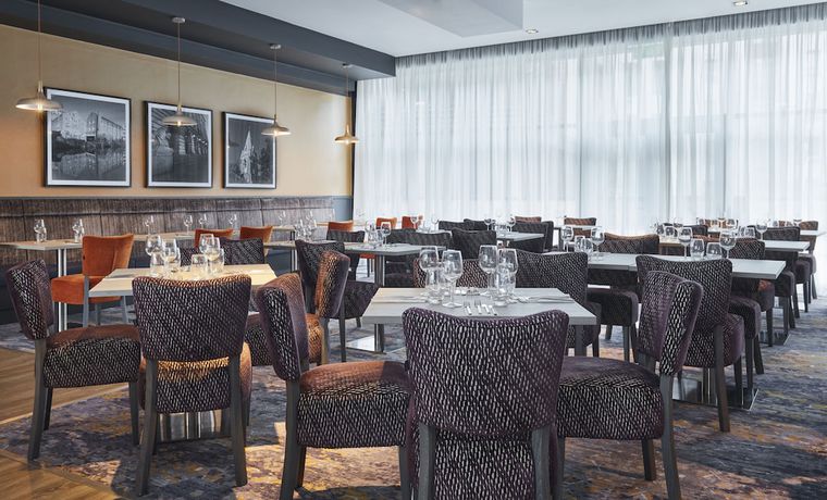 Imagen del bar/restaurante del Hotel Leonardo Nottingham. Foto 2