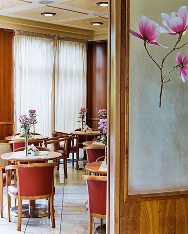 Imagen del bar/restaurante del Hotel Leonardo, Parma. Foto 3