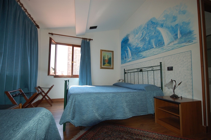 Imagen de la habitación del Hotel Leonardo, Pisa. Foto 5