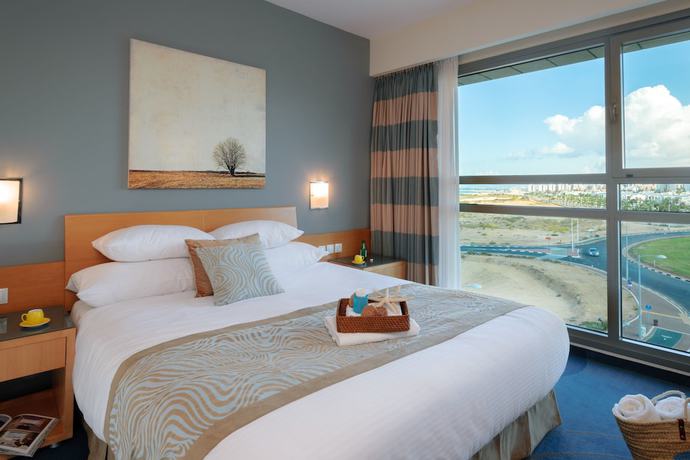 Imagen de la habitación del Hotel Leonardo Plaza Ashdod. Foto 11