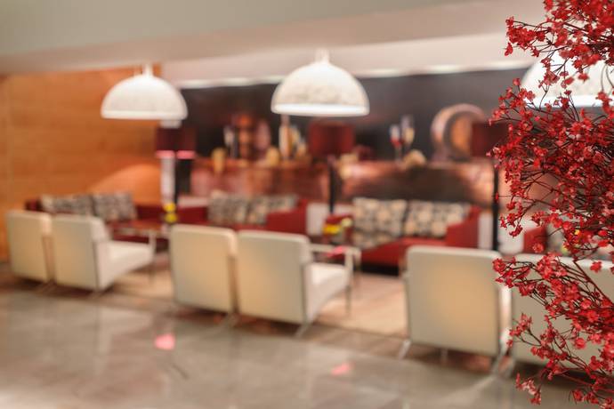 Imagen del bar/restaurante del Hotel Leonardo Plaza Ashdod. Foto 3