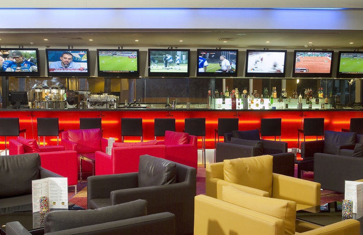 Imagen del bar/restaurante del Hotel Leonardo Privilege Eilat. Foto 6