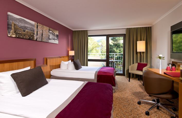 Imagen de la habitación del Hotel Leonardo Royal Baden. Foto 13