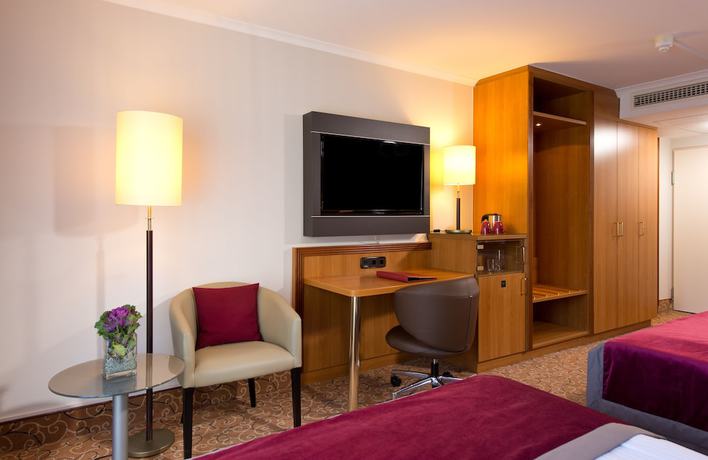 Imagen de la habitación del Hotel Leonardo Royal Baden. Foto 14