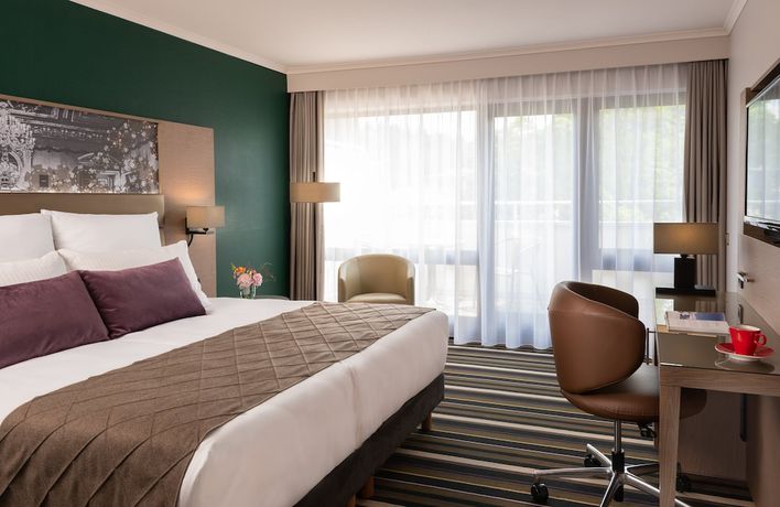Imagen de la habitación del Hotel Leonardo Royal Baden. Foto 17