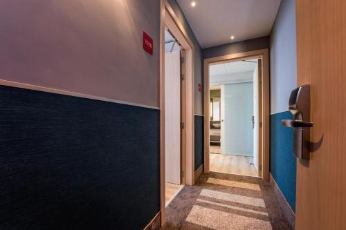 Imagen general del Hotel Leonardo Royal Barcelona Fira. Foto 3