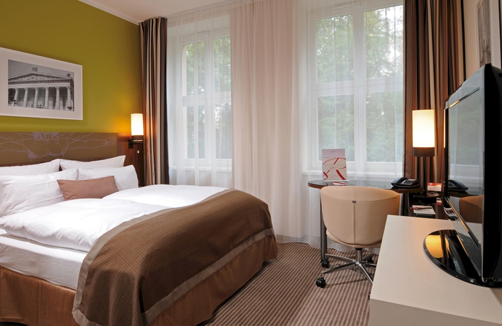 Imagen de la habitación del Hotel Leonardo Royal Berlin Alexanderplatz. Foto 12