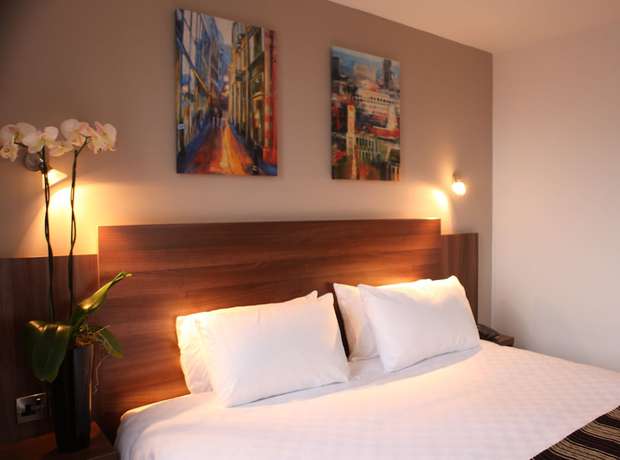 Imagen de la habitación del Hotel Leonardo Royal Birmingham. Foto 4