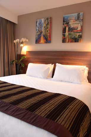 Imagen de la habitación del Hotel Leonardo Royal Birmingham. Foto 10