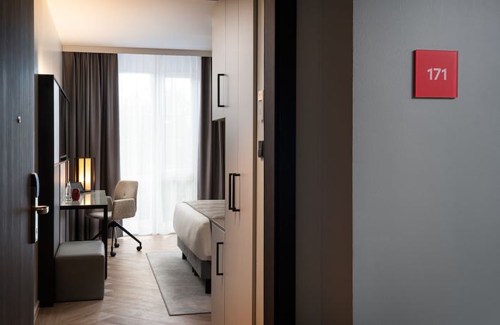 Imagen de la habitación del Hotel Leonardo Royal Cologne Bonn Airport. Foto 13