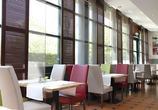 Imagen del bar/restaurante del Hotel Leonardo Royal Dortmund. Foto 8