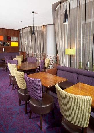 Imagen del bar/restaurante del Hotel Leonardo Royal Glasgow. Foto 4