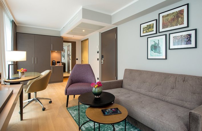 Imagen de la habitación del Hotel Leonardo Royal Hotel Nürnberg. Foto 8