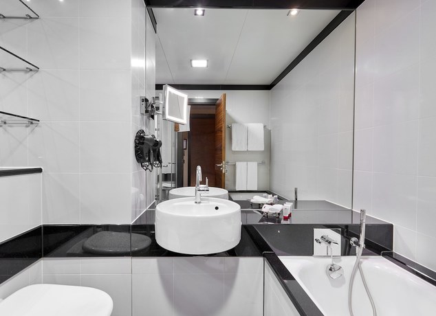 Imagen de la habitación del Hotel Leonardo Royal London Tower Bridge. Foto 7