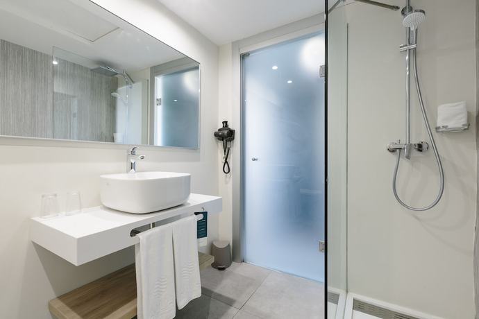 Imagen de la habitación del Hotel Leonardo Royal Mallorca. Foto 7