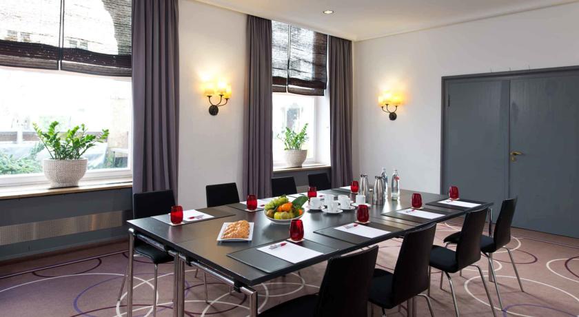 Imagen de los interiores del Hotel Leonardo Royal Mannheim. Foto 12