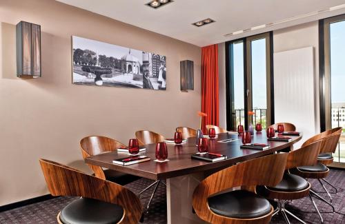 Imagen general del Hotel Leonardo Royal Munich. Foto 12