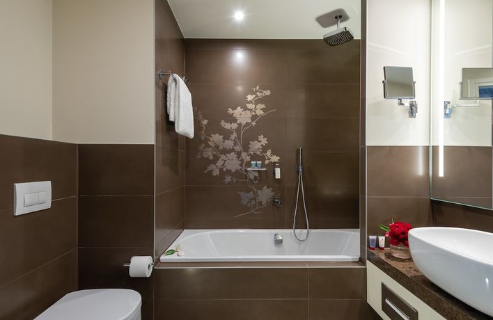 Imagen de la habitación del Hotel Leonardo Royal Venice Mestre. Foto 9