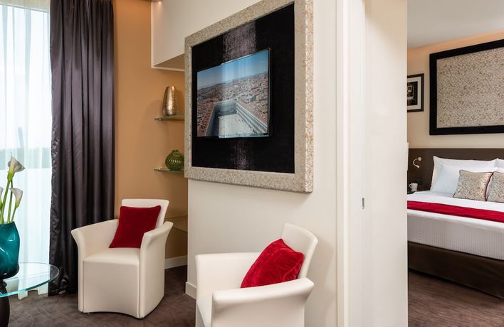 Imagen de la habitación del Hotel Leonardo Royal Venice Mestre. Foto 13