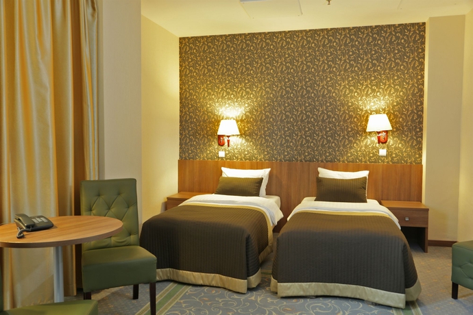 Imagen de la habitación del Hotel Leonardo Royal Warsaw. Foto 13